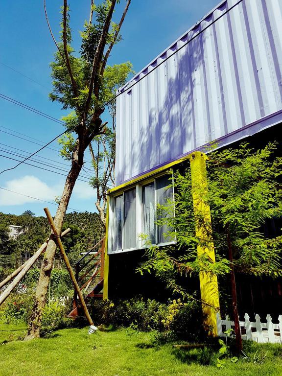 蔓條絲裡slow Motion B&B Yuchi Luaran gambar